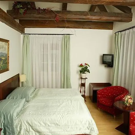 Cerna Liska Hotel Prague