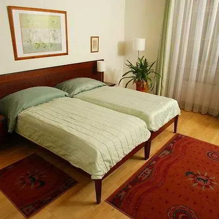 Cerna Liska Отель 4*