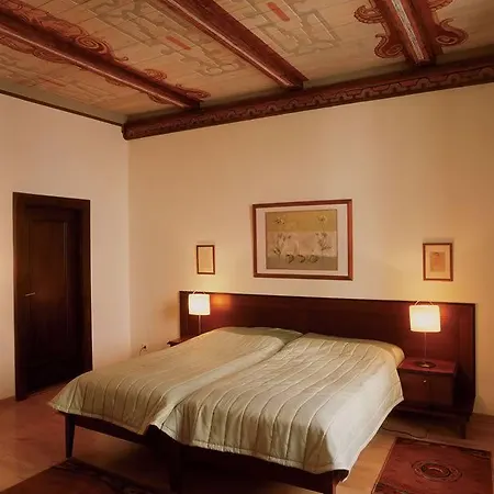 Cerna Liska Отель 4*