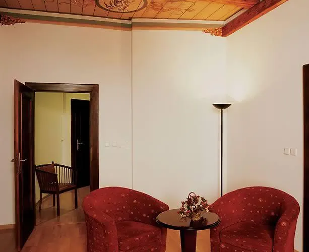 Cerna Liska Hotel